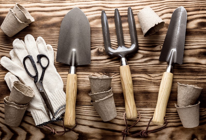 vrtni pripomočki - osnovni set